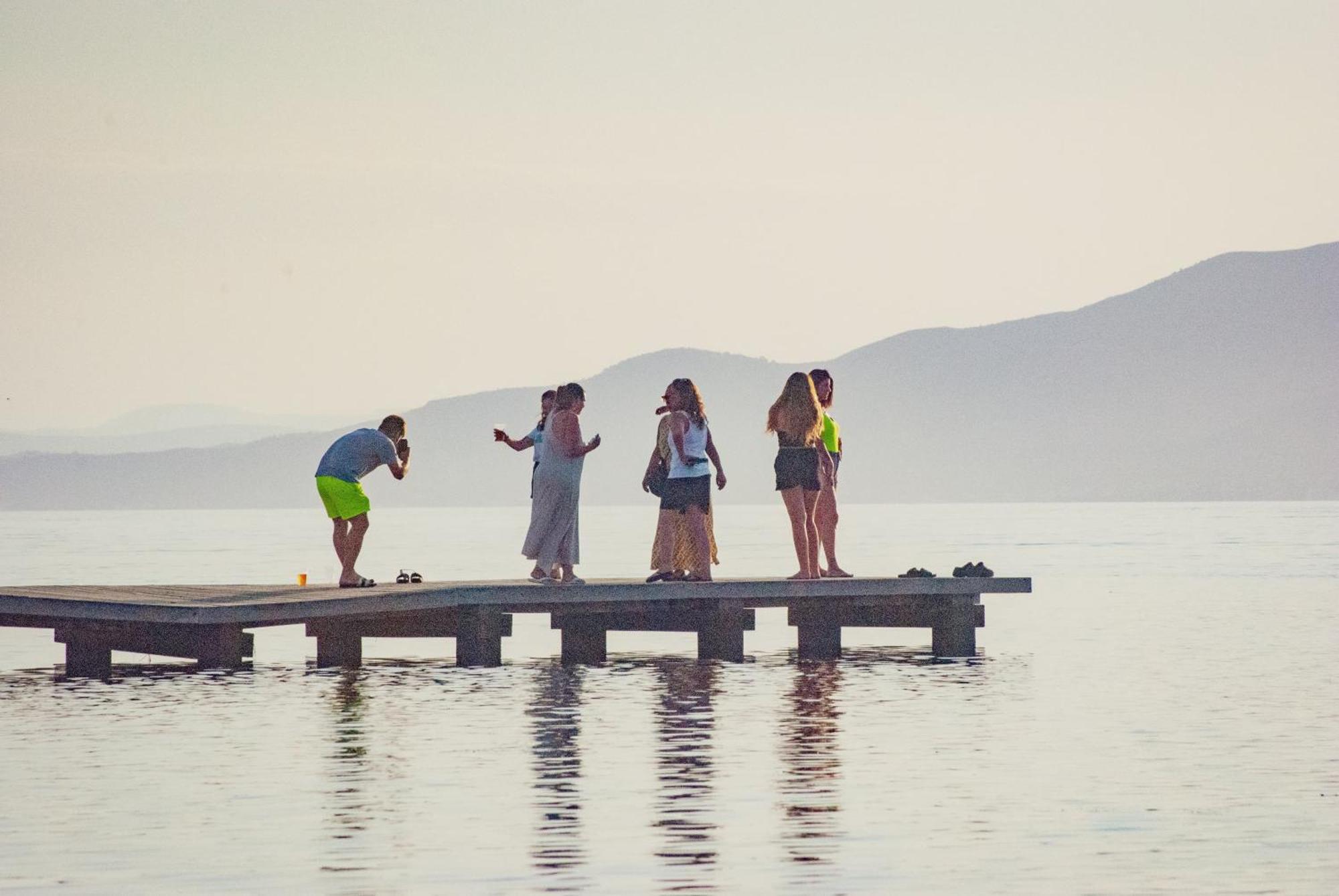 Deltafamily ¡ Barbacoa,Piscina, Wifi Chromecast !! Apartment Els Muntells ภายนอก รูปภาพ